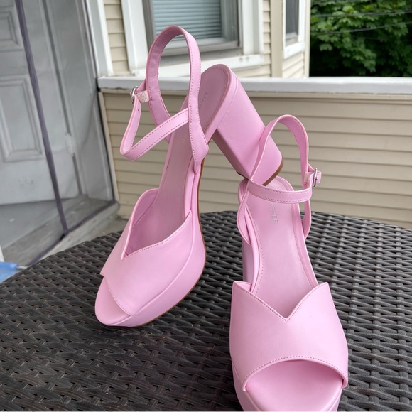 Marc Fisher Pink Dercy Peep Toe Platform Heels Size 10 - Picture 3 of 16